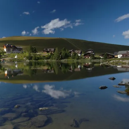 Heidi-Hotel Falkertsee - Kinderhotel Отель