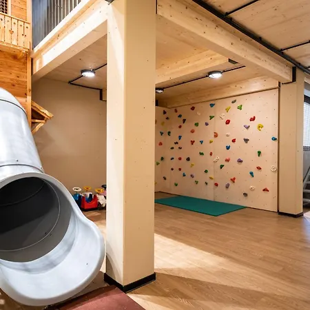 Отель Heidi-Hotel Falkertsee - Kinderhotel