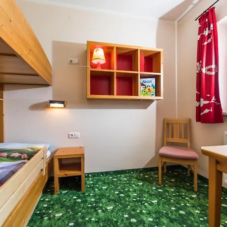 Heidi-Hotel Falkertsee - Kinderhotel Отель