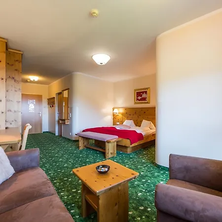 Heidi-Hotel Falkertsee - Kinderhotel 4* Патергассен